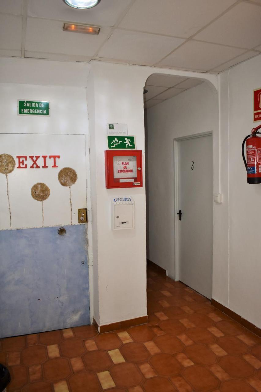Pension Castil Гранада Экстерьер фото