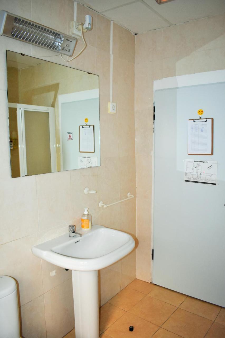 Pension Castil Гранада Экстерьер фото